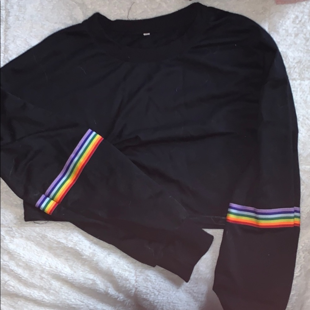 long sleeve crop top